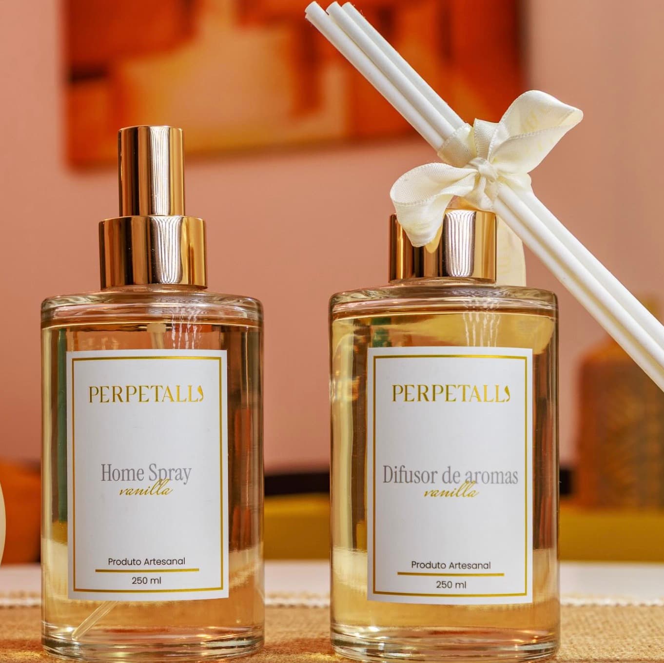 Águas perfumadas Perpetalli lado a lado